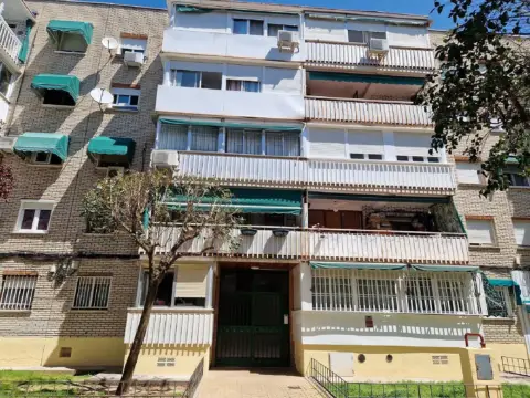 Piso en calle de Fuentebella, 34